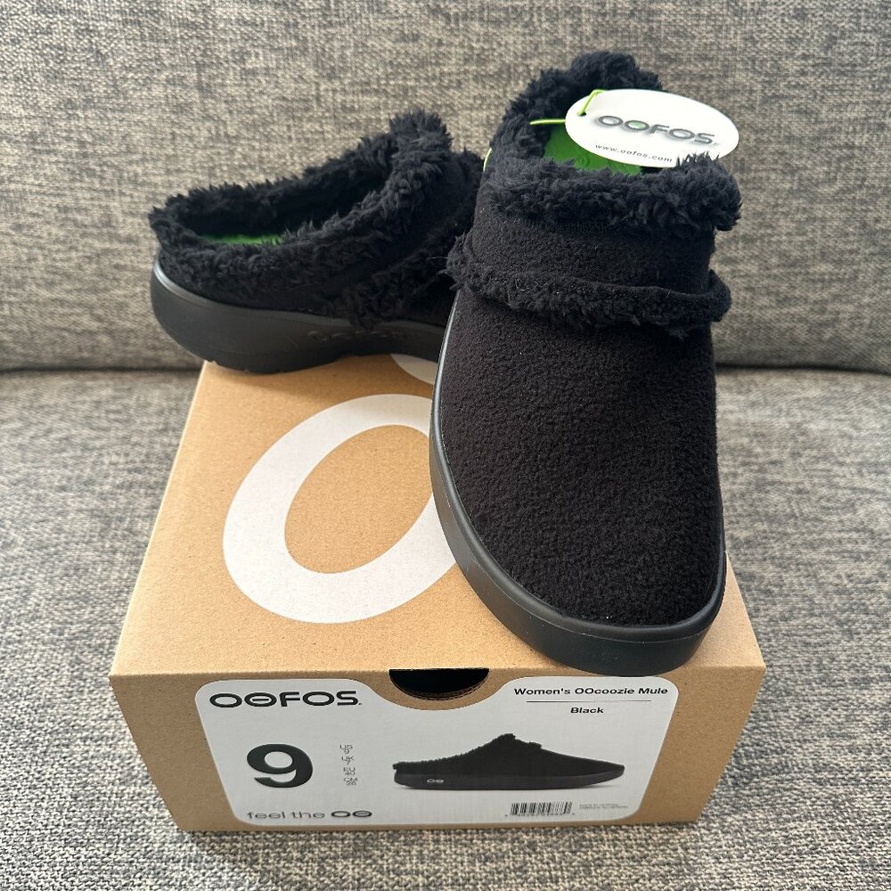 OOFOS OOcoozie Mules Women 9M Slippers Shoes Black Sherpa Slip On Comfort Clogs